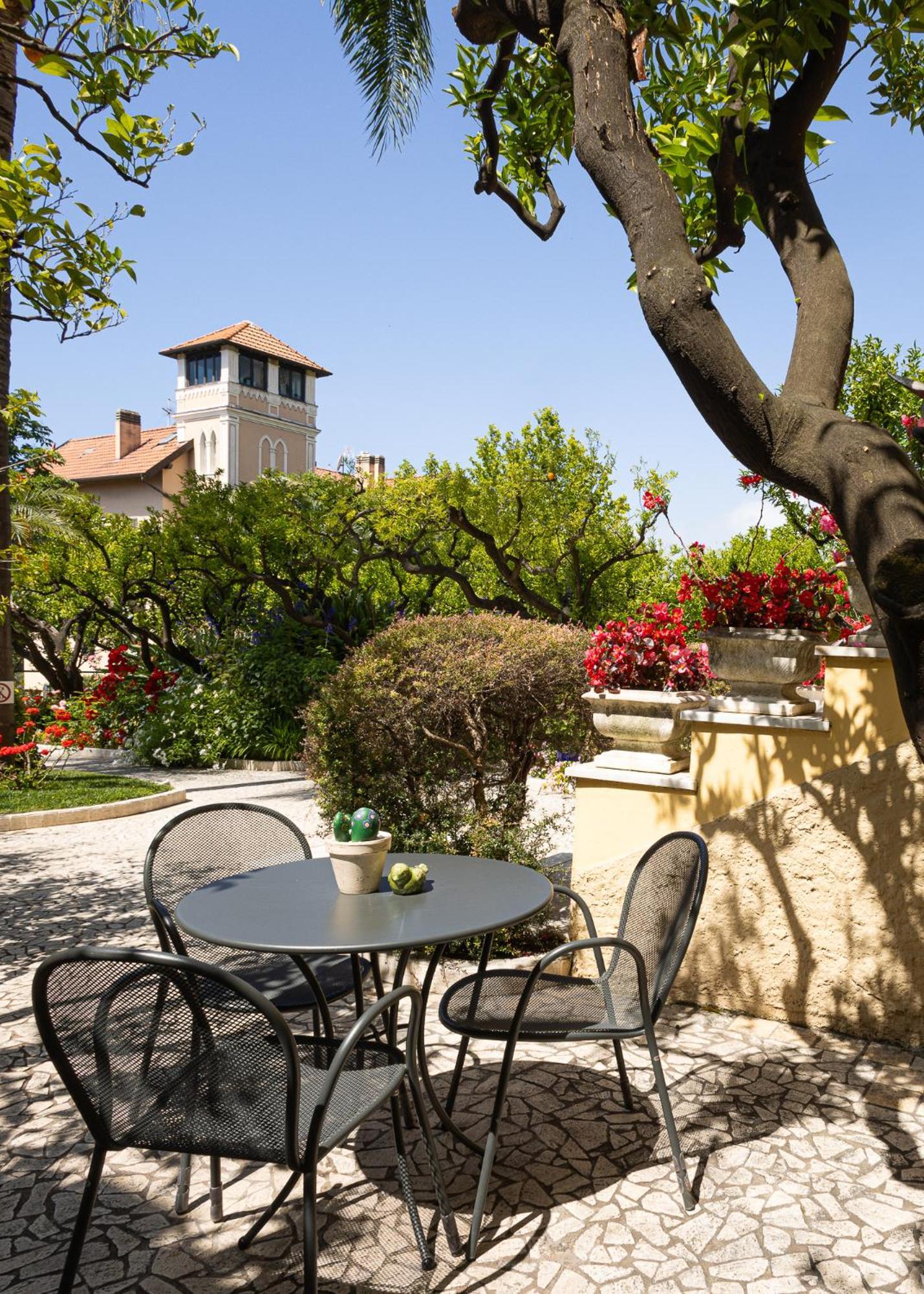 Hotel Villa Elisa & Spa Bordighera Bagian luar foto